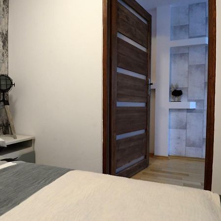 Apartament Columbus Appartement Ustrzyki Dolne Buitenkant foto